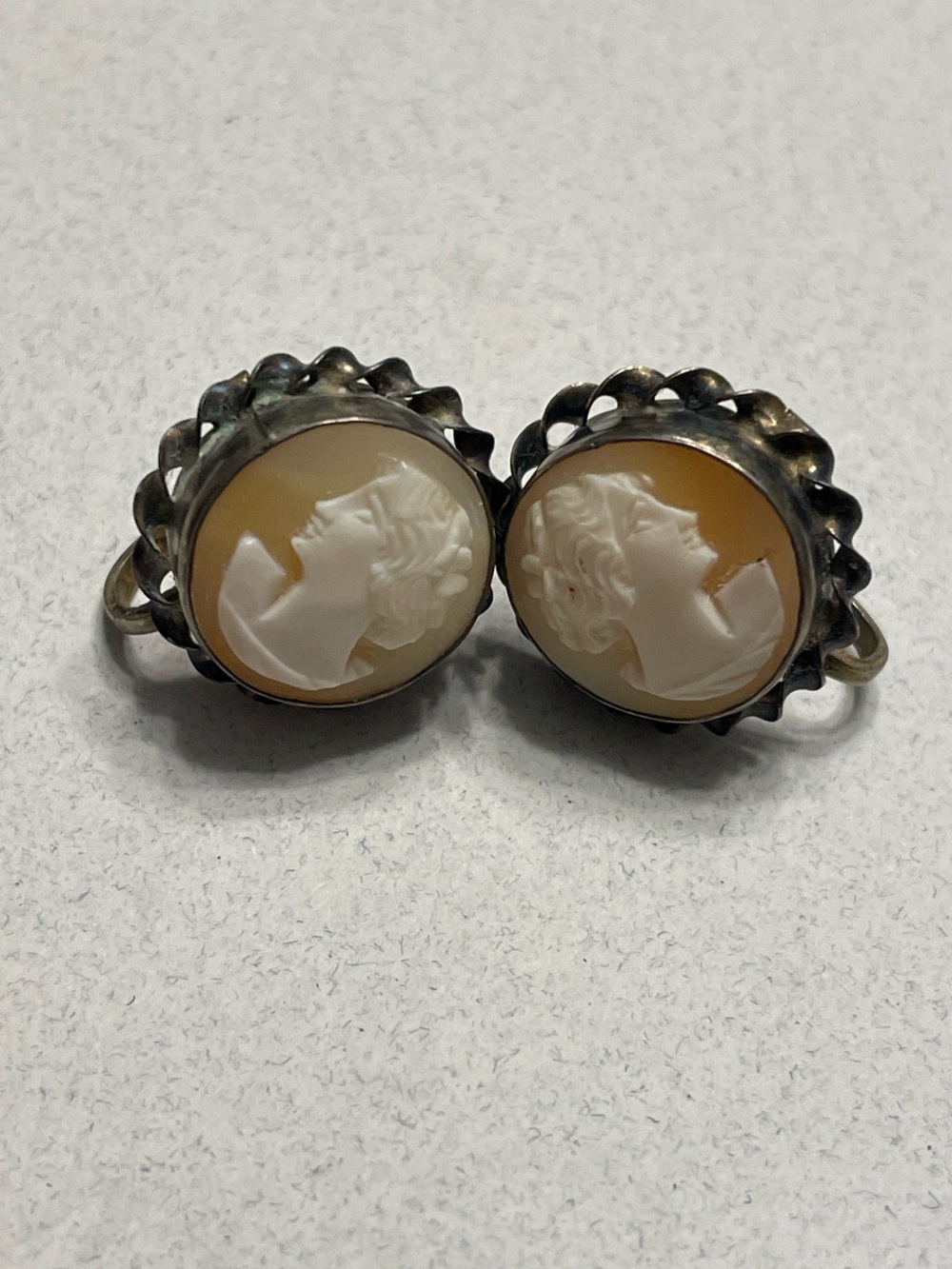 Vintage Hand Carved Shell Cameo Earrings Sterling Silver Screw Back MC Antique